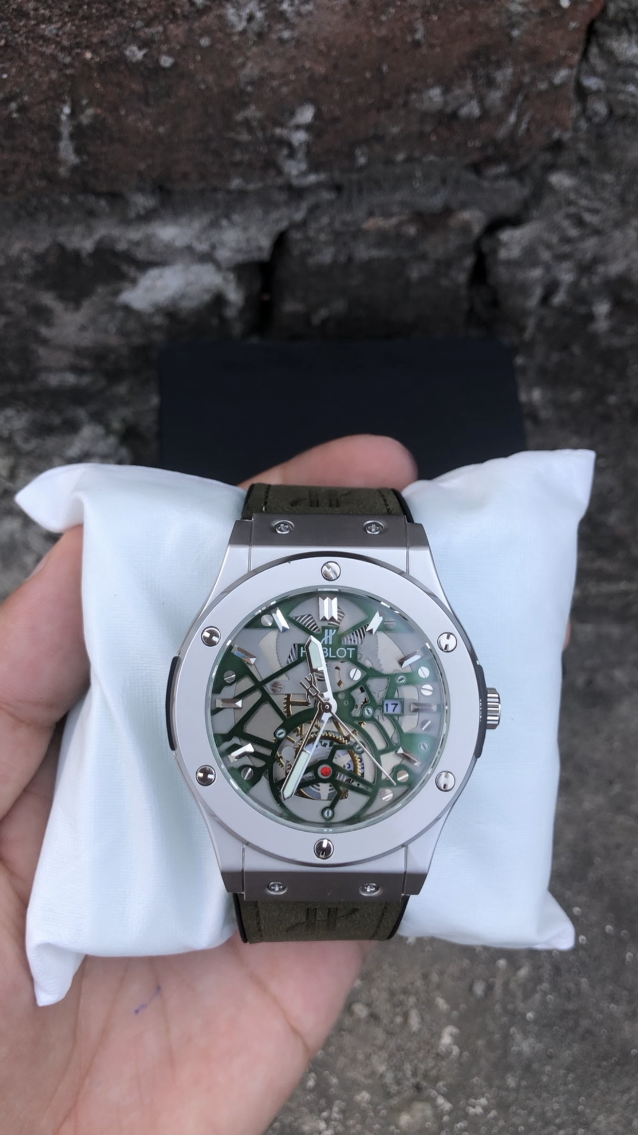 HB Green Stylish Premium Watch