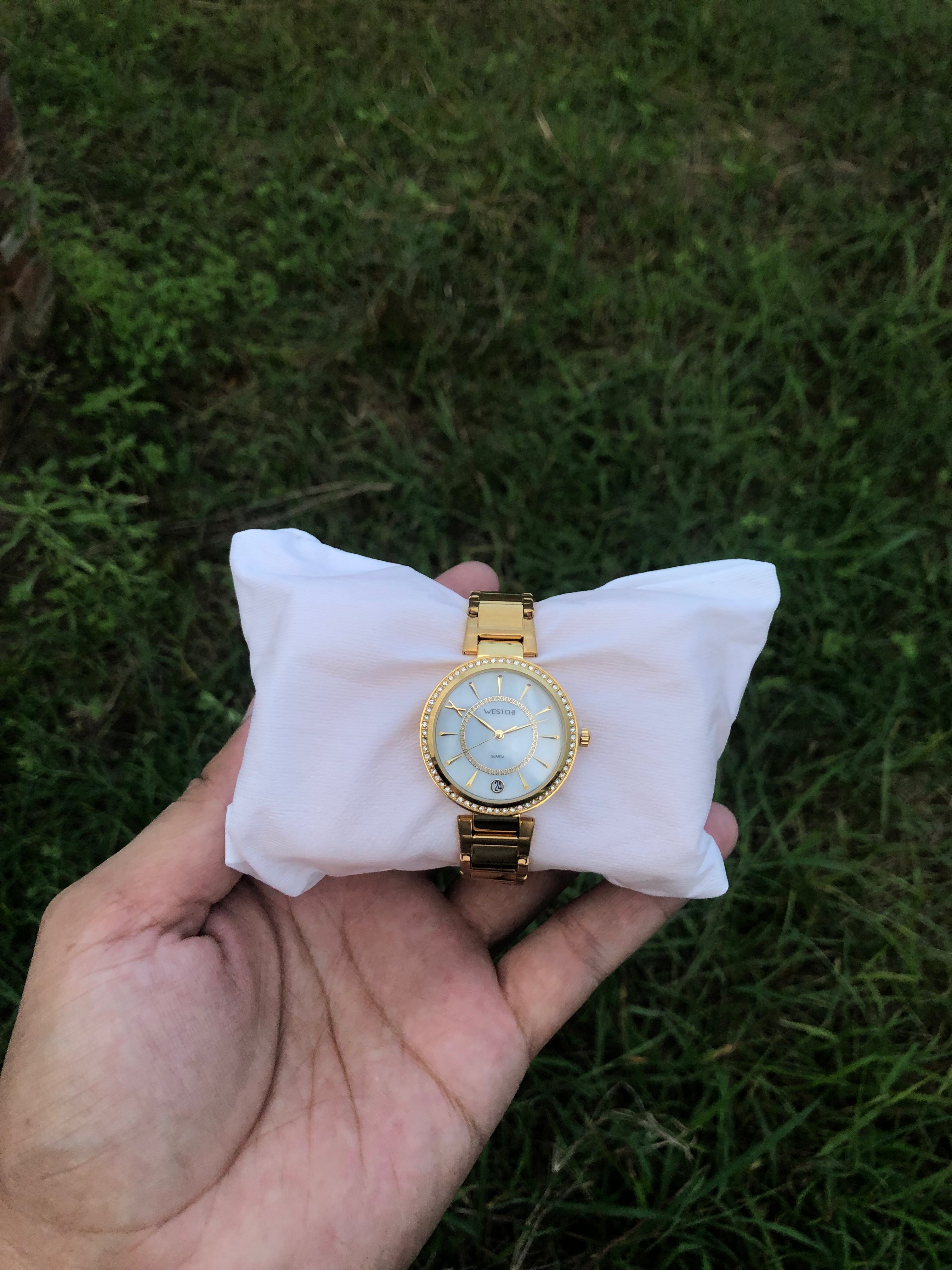 WESTCHI Beautiful Woman Watch with Box