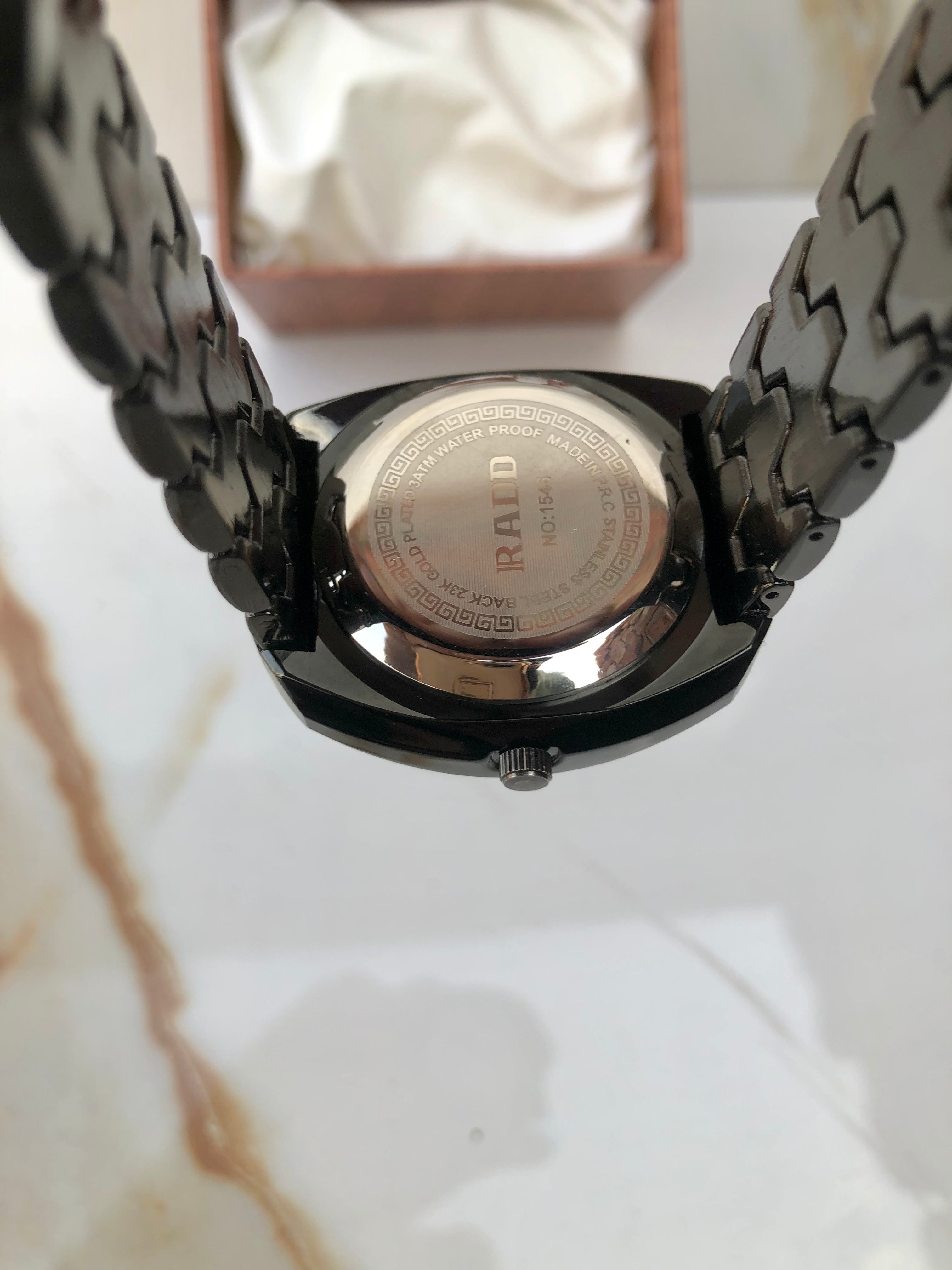 Black Simple Decent Watch (Date,Day Display)