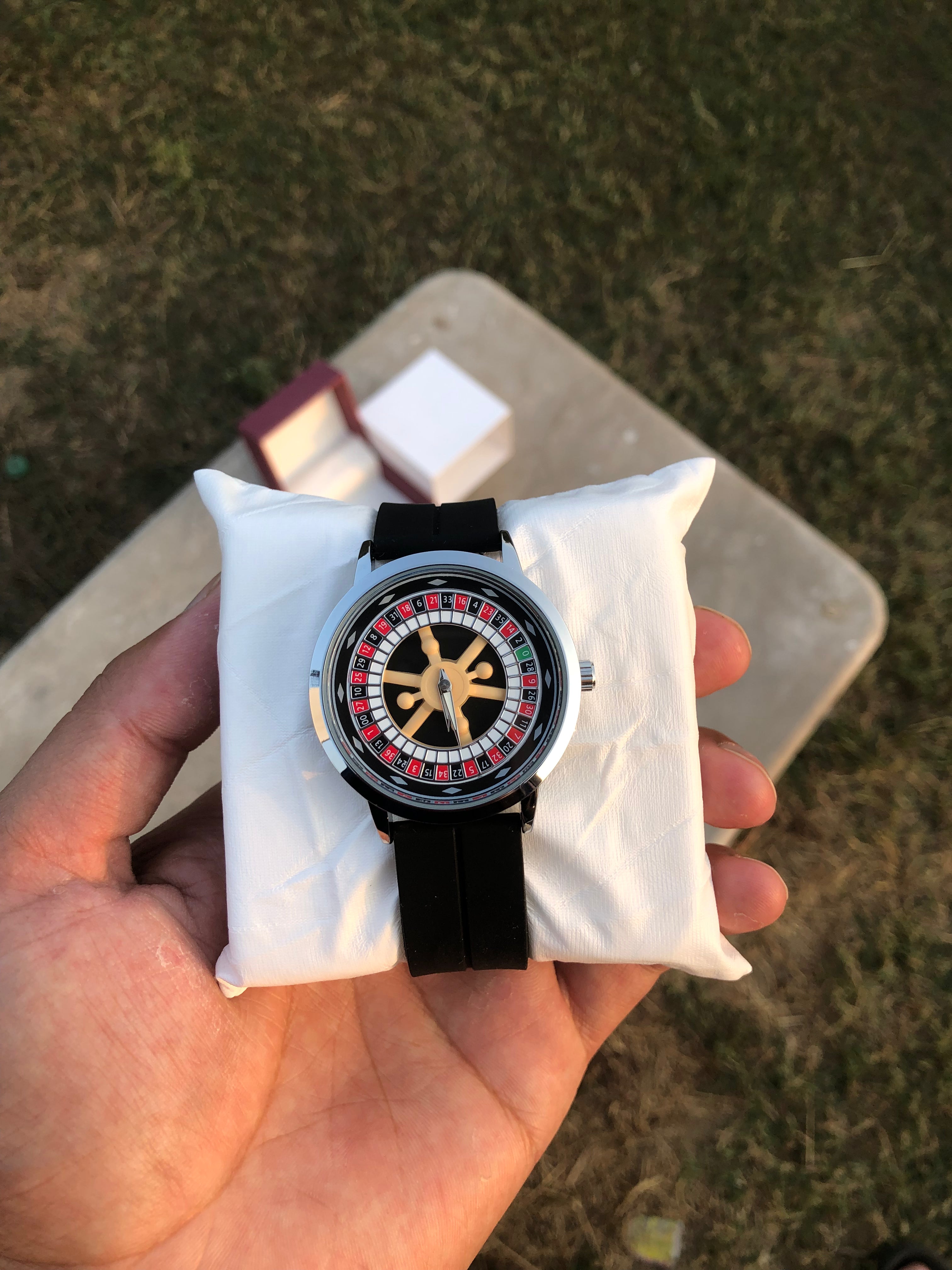 PREMIUM CASINO STYLE BEAUTIFUL WATCH