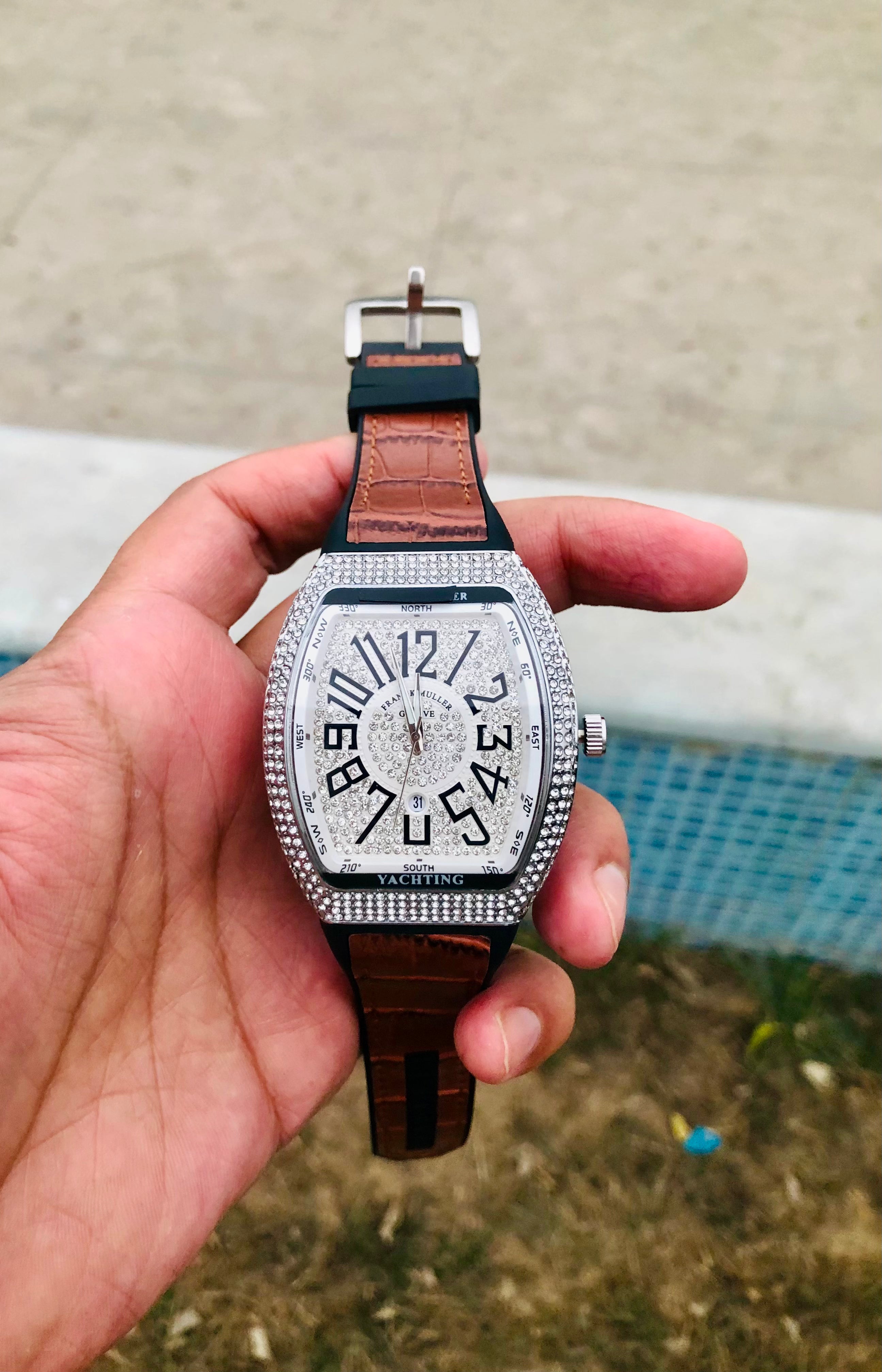 FM PREMIUM & LUXURY WATCH