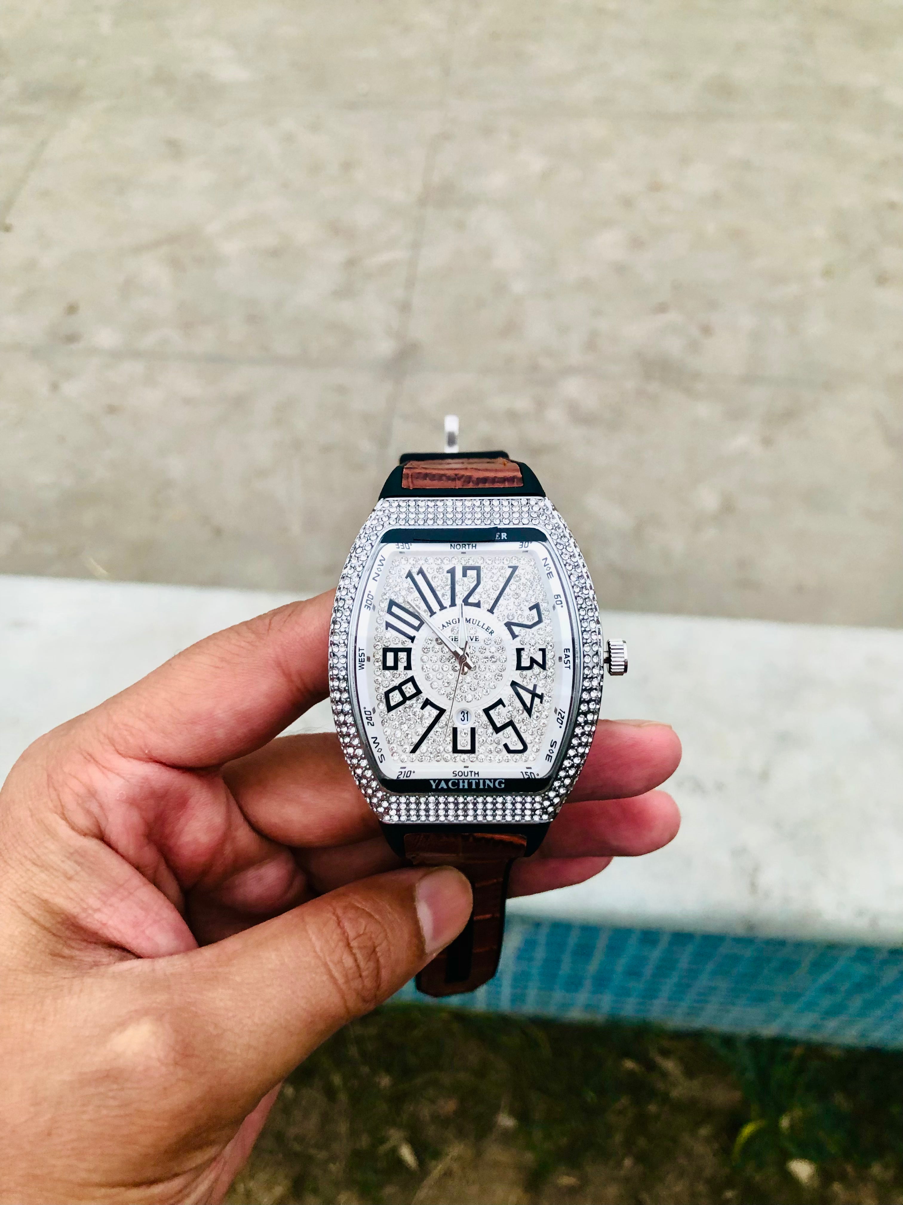 FM PREMIUM & LUXURY WATCH